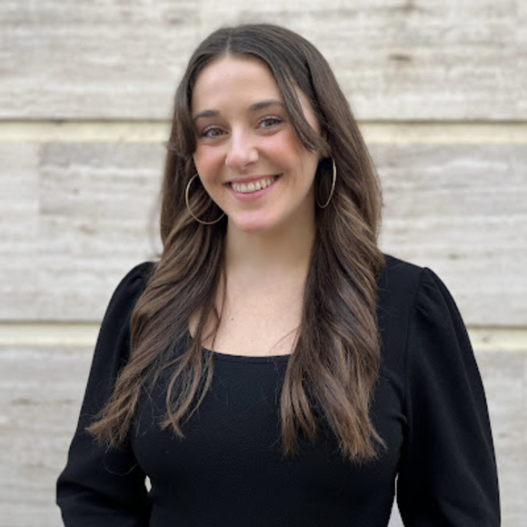 Meet your Posher, Nuria - Picture 1 of 1